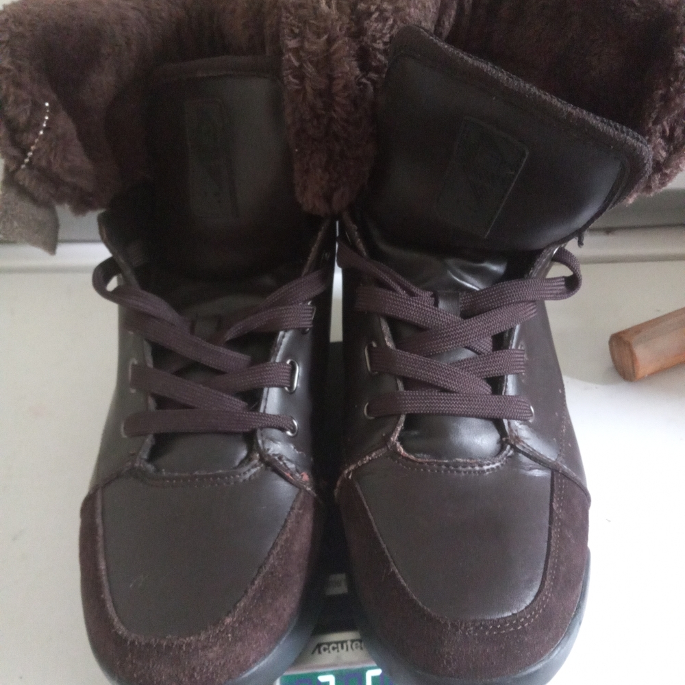 Rocawear boots men size 12 all brown winter boots